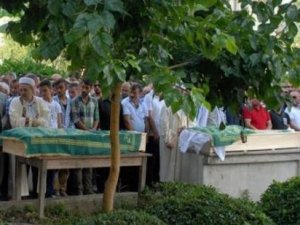 Bir tuhaf cenaze töreni