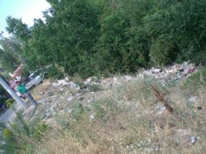 Şelalesi İle Meşhur Sütleğen Köyü Çöpten Geçilmiyor