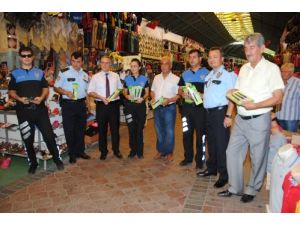 Polis, Bayram Öncesi Esnafa Sahte Para Tanıma Kalemi Dağıttı