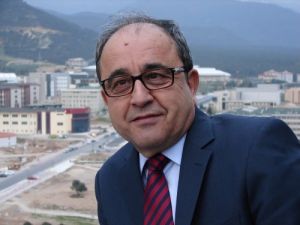 Rektörün 245 Kilometre Hız Yaptığı İddiası Gündem Oldu