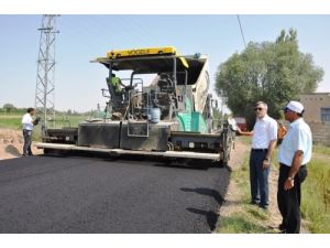Iğdır'da Köy Yolları Asfaltlanıyor