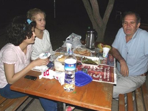 Park Halindeki Otomobilden Altın Dolu Çantayı Çaldılar