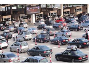 Kapıkule’de Bir Günde 7 Bin 433 Araç Yurda Giriş Yaptı