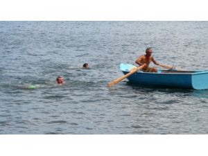Kireçlik'te 'Termik Santrale Hayır' Demek İçin Yüzdü