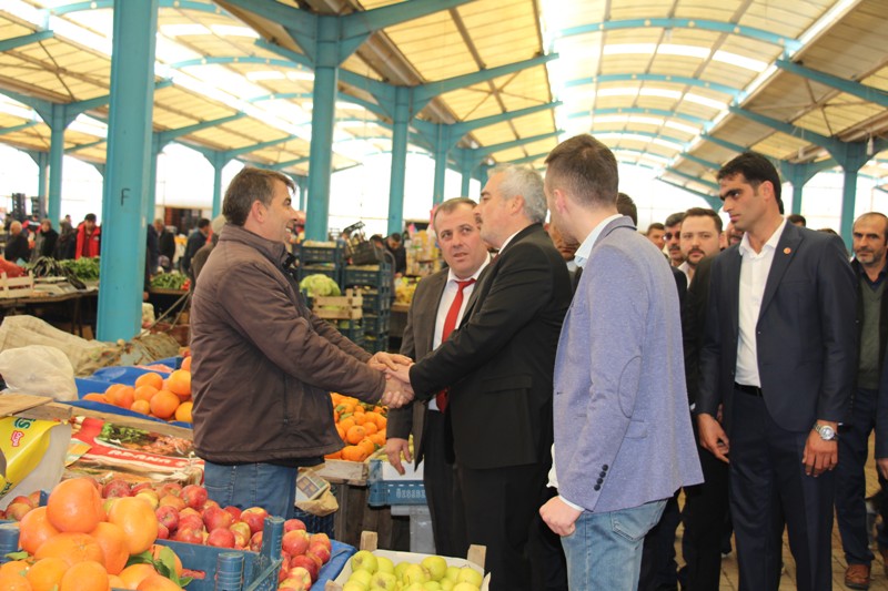 Halka hizmet reklam için yapılmaz