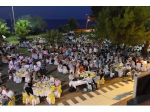 Erdoğan Tok, İlkadım Belediyesi Eski Çalışanlarına İftar Verdi