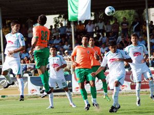 Şekerspor Adanaspor’u ağırlıyor