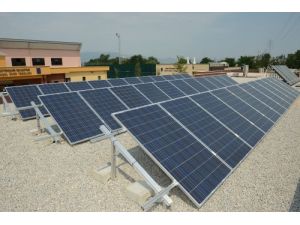 Spor Tesisi Güneşten Enerji Üretti, Elektrik Faturasını Düşürdü