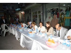 Şereflikoçhisar'da Geleneksel Sokak İftarı Yoğun İlgi Gördü