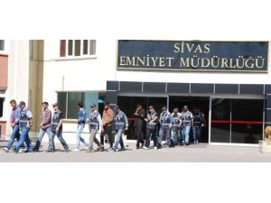 Sivas Ve Elazığ'daki Uyuşturucu Operasyonunda 17 Kişi Tutuklandı
