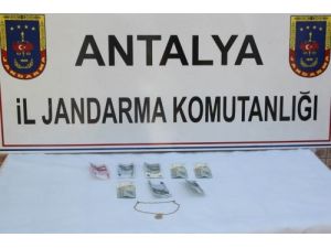 Manavgat Çenger'de Hırsızlık Yapan 2 Kişi Tutuklandı