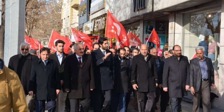 Saadet’ten Zafer’de sevgi yürüyüşü