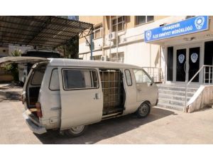 Minibüsü Seyyar Akaryakıt İstasyonuna Çevirmişler