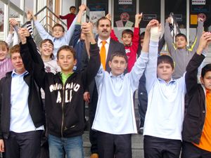 Öğrenciler seçim heyecanı yaşadı