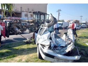 Aliağa'da Trafik Kazası: 1 Ölü, 3 Yaralı