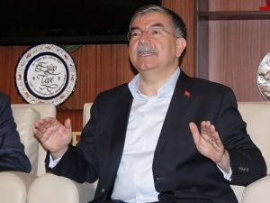 Bakan Yılmaz: Emekliliklerin Davayla İlgisi Yok