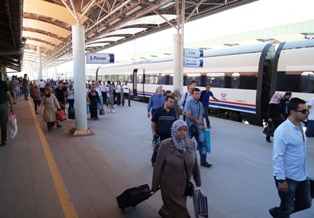 Bayram yolculuğu başladı