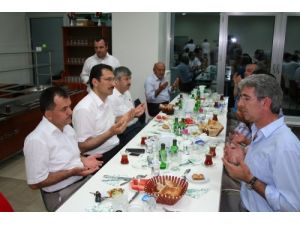 Demokrasi Platformu İftar Verdi