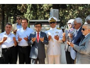 Mersin Şehitliğinde Hüzünlü Bayramlaşma