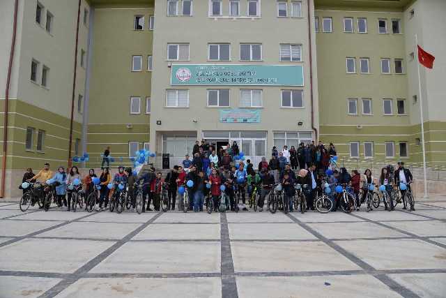 Pedallar otizmli çocuklar için döndü