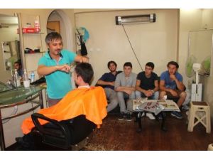Ereğli'de Berberler Bayram Mesaisi Yaptı