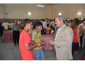 Özgan’dan Çocuklara Bayram Harçlığı