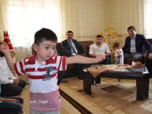 Davutoğlu'ndan engelli sporcuya ziyaret