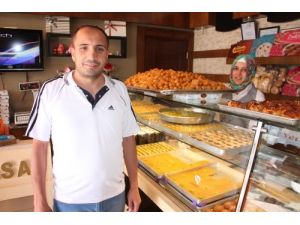 Bayramda Artan Baklava Siparişleri Yetiştirilmeye Çalışılıyor