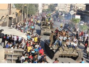 Pkk/pyd'nin Eline Geçen Esed'in Tankları Afrin'e Ulaştı