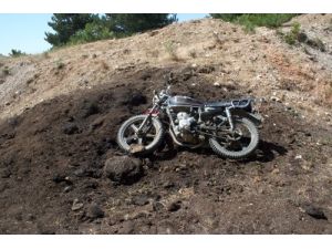 Motosiklet Uçuruma Yuvarlandı: 1 Yaralı