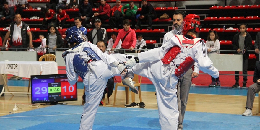  Okullar Tekvando Türkiye Şampiyonası Konya’da Yapıldı