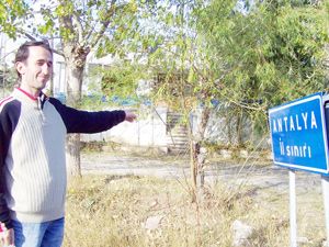 İki il arasında kalan bina