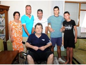 Mavi Kapaklar 2 Engelliye Daha Umut Kaynağı Oldu