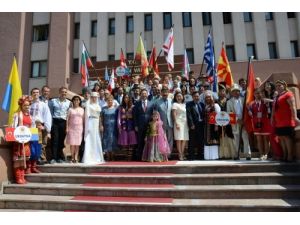 Vali Aksoy, Festivale Gelen Sanatçıları Kabul Etti