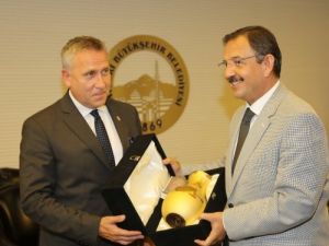 Macaristan İstanbul Başkonsolosu Büyükşehir'de