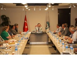 Büyükşehir Belediyesi’nde Yapılacak Hizmetler Masaya Yatırıldı