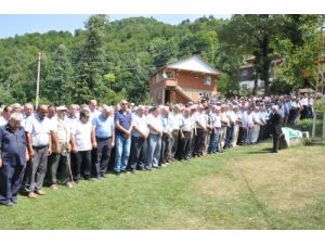Sefa Çakır’ın Annesinin Cenazesi Toprağa Verildi