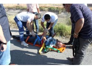 Aksaray’da Otomobil Sulama Kanalına Uçtu