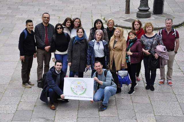 Öğretmenlerden oluşan proje  ekibi, İtalya'dan yurda döndü