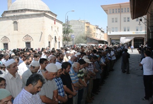 Konya'dan Mısır'daki katliama protesto