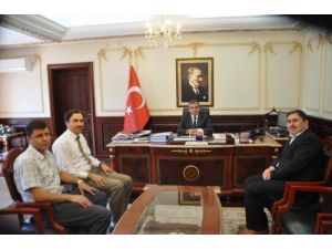 Vali Yazıcı: Dünyadaki Türk Okulları, Kültürümüzün Yaşatılmasına Katkı Sağlıyor