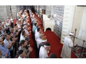 Beşinci Harem-i Şerif'te Mısır'dakiler İçin Namaz Kılındı