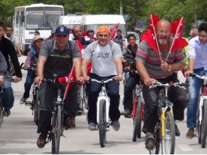 Obezite İle Mücadele İçin Haftada Bir Gün Bisiklet Biniyorlar