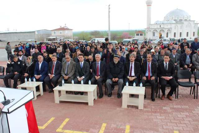 Akören İmam Hatip Orta  Okulu ve Camisi hizmette