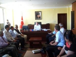 Başarılı Öğrencilere Esnaflardan Tablet Hediyesi