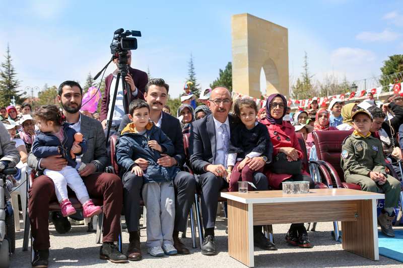 Başkan Kavuş üç  büyük müjde verdi