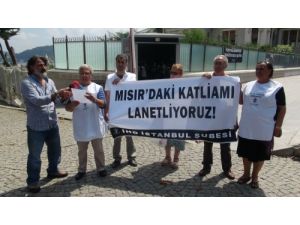Mısır Konsolosluğu Önünde Katliama Tepki