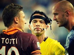 Hakemler aksiyon kamerası ref cam ile sahada