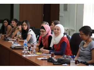 25 Ülkenin Çocukları Türkçe Sertifikalarını Aldı