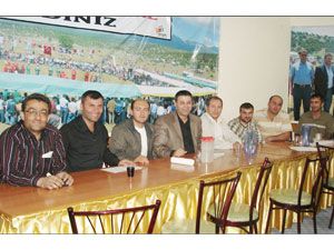 Akkiseli gençler dayanışma içerisinde